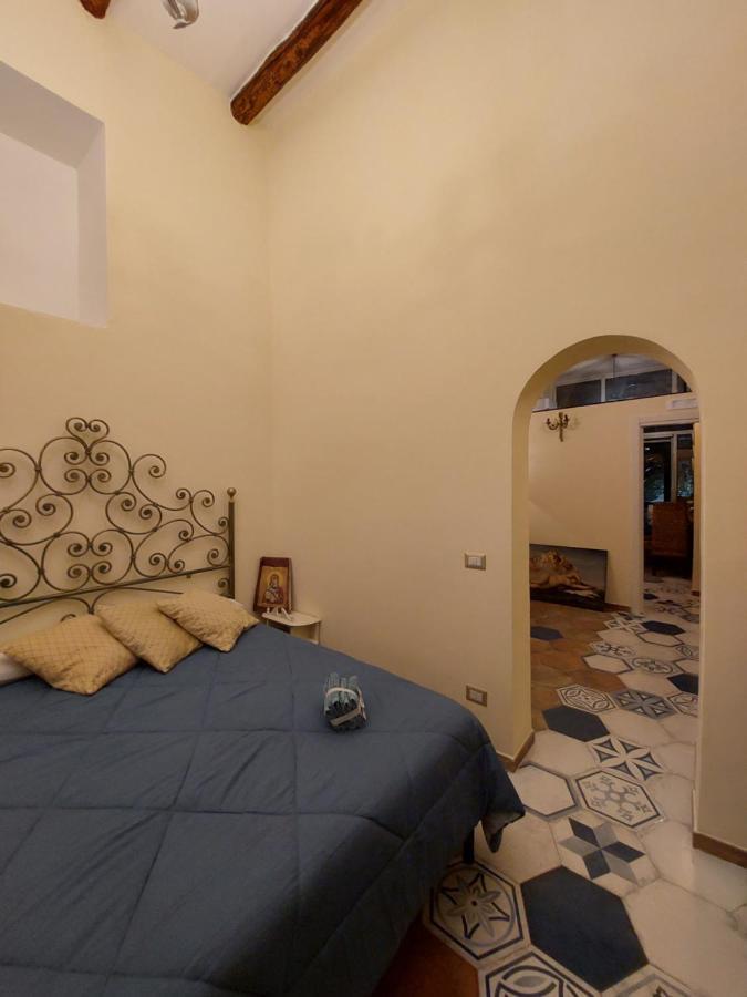 Villa Dimora Storica "Le Stanze Di Dioniso" Neapel Exterior foto